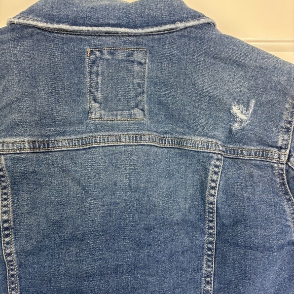 SO Jean Jacket Size Medium - Picture 7 of 10